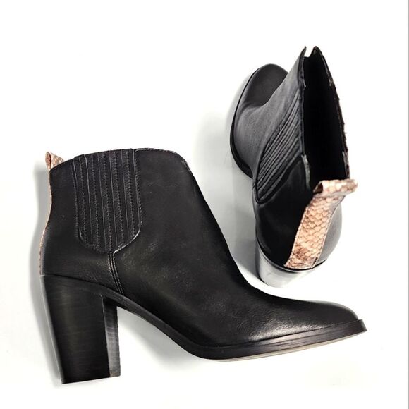 🐢 Dolce Vita Stacie Black Leather 3.5" Block Heel Ankle Booties - 9.5 - Picture 1 of 7